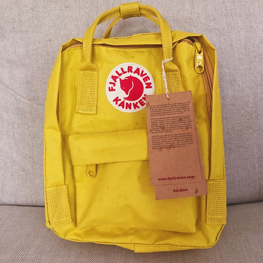 Mini Yellow Fjällräven Kånken backpack!